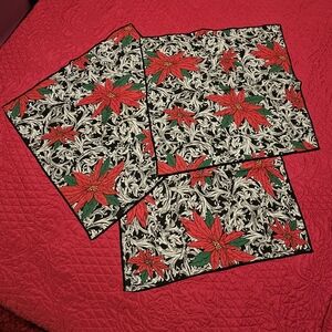 Christmas Poinsettia Napkins Vintage MCM Set of 3 😁